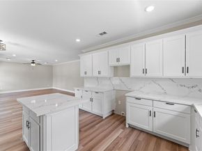 2410  Hudspeth Avenue , Dallas Texas 75216