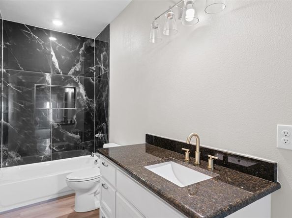 2410  Hudspeth Avenue , Dallas Texas 75216