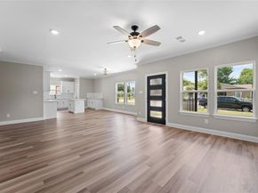 2410  Hudspeth Avenue , Dallas Texas 75216