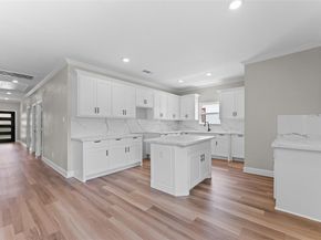 2410  Hudspeth Avenue , Dallas Texas 75216