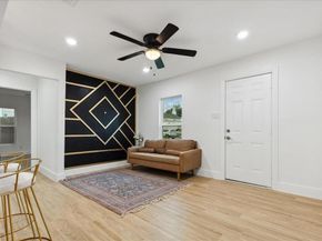 405  Forby Avenue , Fort Worth Texas 76103