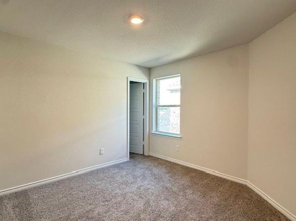 10109  Deposit Drive , Aubrey Texas 76227