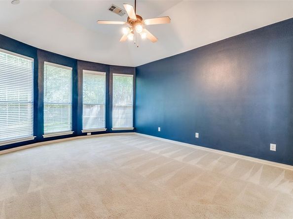 1110  Central Way , Lantana Texas 76226