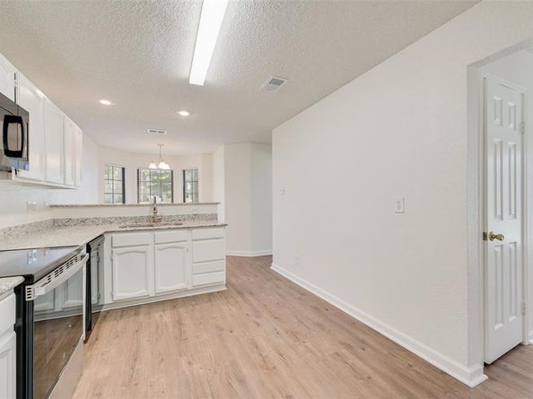 148  High Pointe Lane , Cedar Hill Texas 75104
