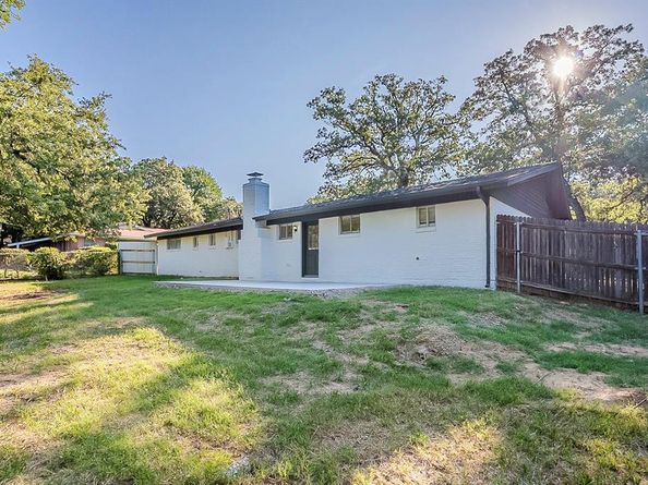 1728  Provine Street , Fort Worth Texas 76103