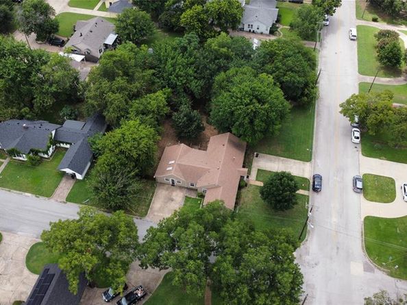 402 S Walker Street , Mesquite Texas 75149