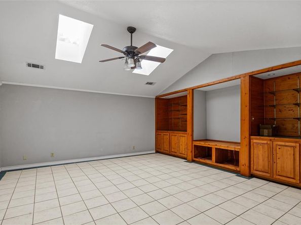 402 S Walker Street , Mesquite Texas 75149
