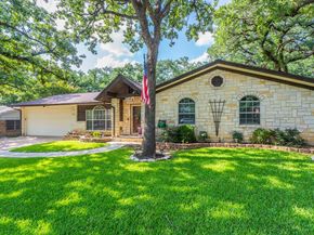 604  Brookview Drive , Hurst Texas 76054