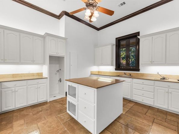 4505  Tour 18 Drive , Flower Mound Texas 75022