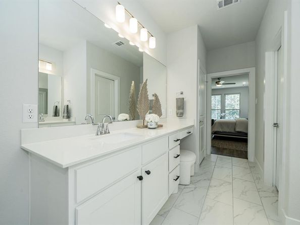 538  Torrey Pines Circle , Heath Texas 75032