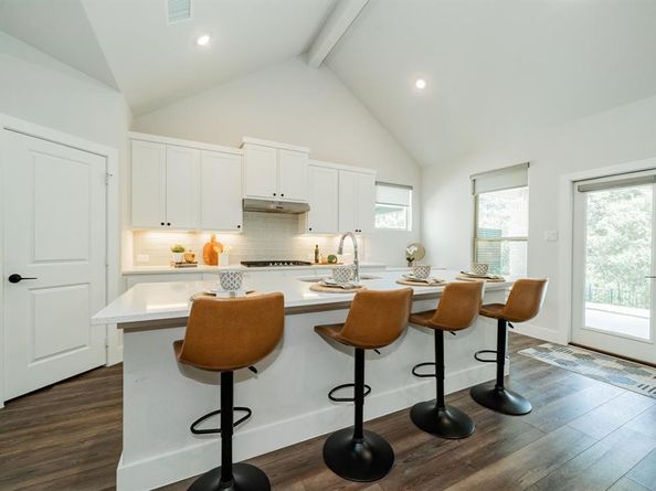 538  Torrey Pines Circle , Heath Texas 75032