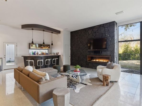 8441  San Benito Way , Dallas Texas 75218