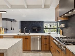 8441  San Benito Way , Dallas Texas 75218
