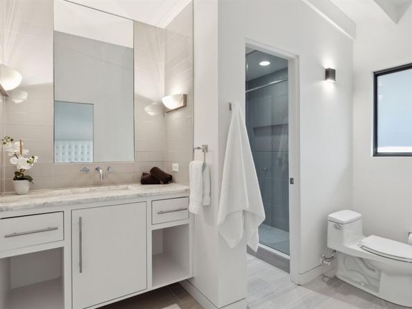 8441  San Benito Way , Dallas Texas 75218