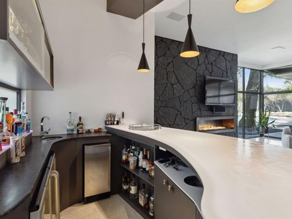 8441  San Benito Way , Dallas Texas 75218