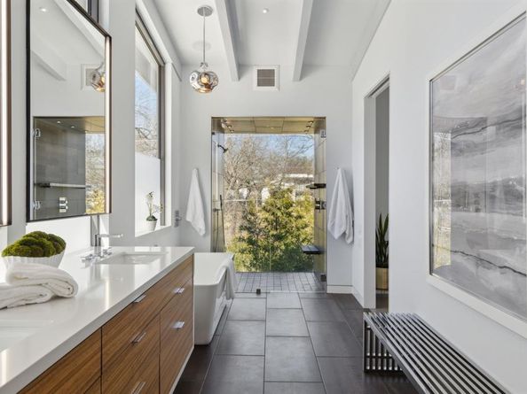 8441  San Benito Way , Dallas Texas 75218