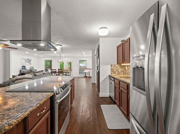 3221  Bunker Hill Drive , Forest Hill Texas 76140