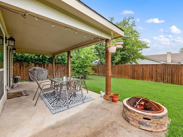3221  Bunker Hill Drive , Forest Hill Texas 76140