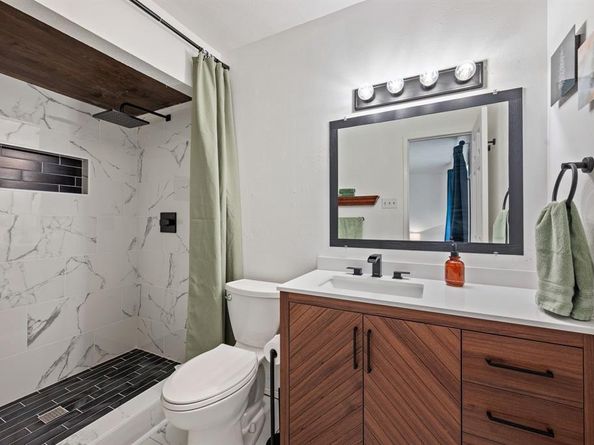 3221  Bunker Hill Drive , Forest Hill Texas 76140