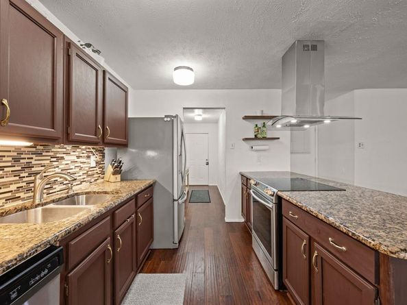 3221  Bunker Hill Drive , Forest Hill Texas 76140