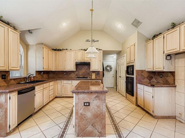 4422  Wescott Drive , Grand Prairie Texas 75052