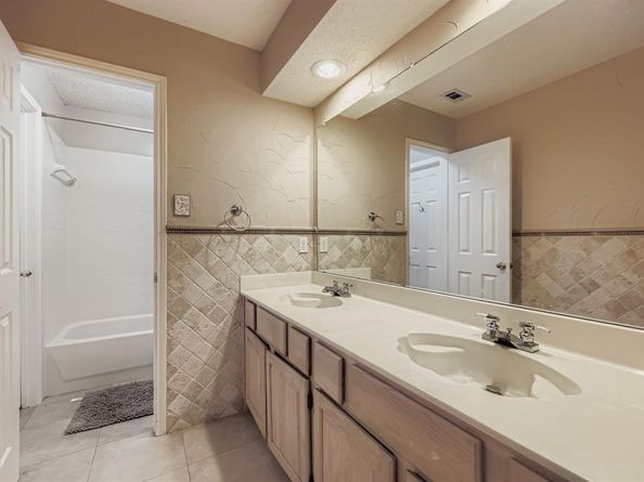 4422  Wescott Drive , Grand Prairie Texas 75052