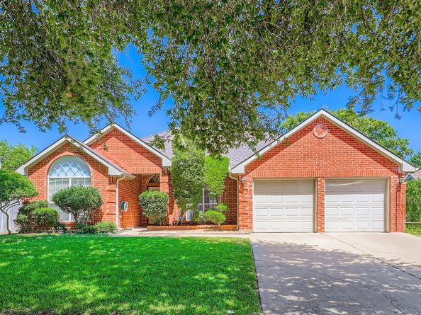 4422  Wescott Drive , Grand Prairie Texas 75052
