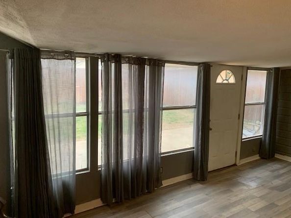 1640  Elizabeth Drive , Garland Texas 75042
