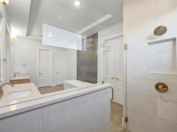 407  Double Eagle Court , Heath Texas 75032