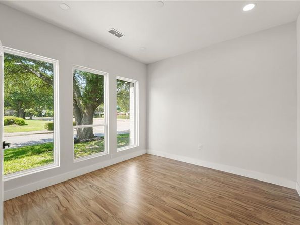 7103  Blythdale Drive , Dallas Texas 75248