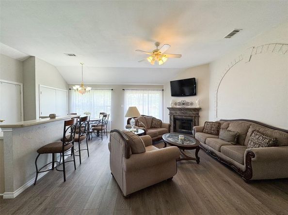 614  Torero Drive , Oak Point Texas 75068