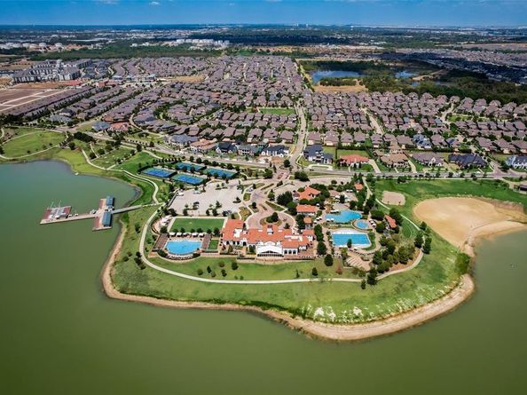 4755  Kings Garden Parkway , Arlington Texas 76005