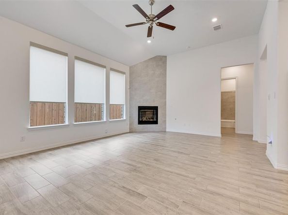 4755  Kings Garden Parkway , Arlington Texas 76005