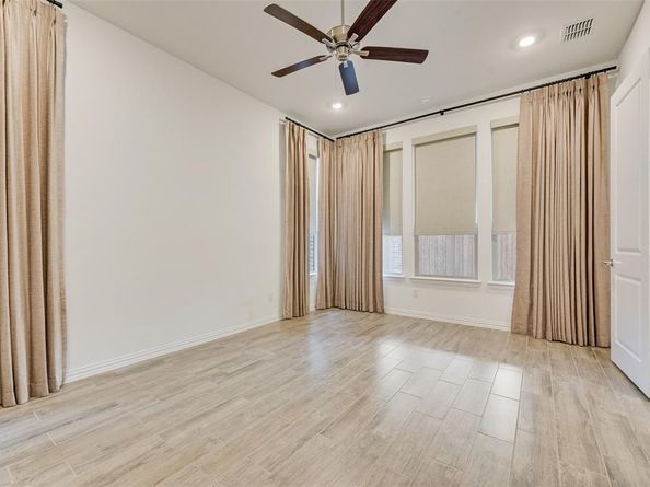 4755  Kings Garden Parkway , Arlington Texas 76005