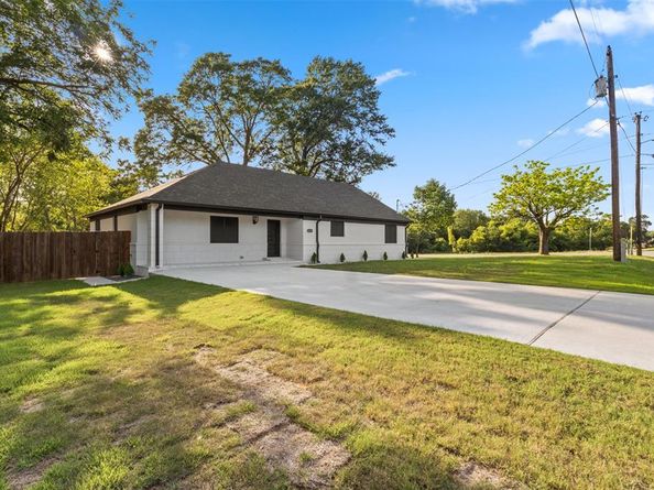 5101  Arrowdell Road , Balch Springs Texas 75180
