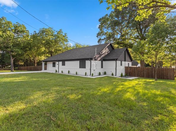 5101  Arrowdell Road , Balch Springs Texas 75180