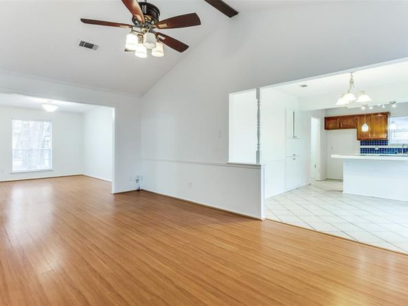 3003  Mark Drive , Arlington Texas 76013