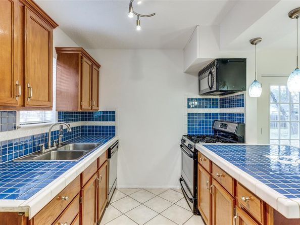 3003  Mark Drive , Arlington Texas 76013