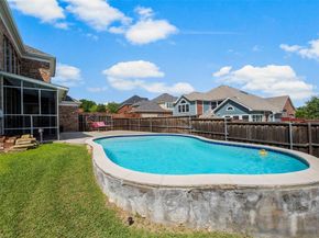 2505  Claymore Avenue , Garland Texas 75043