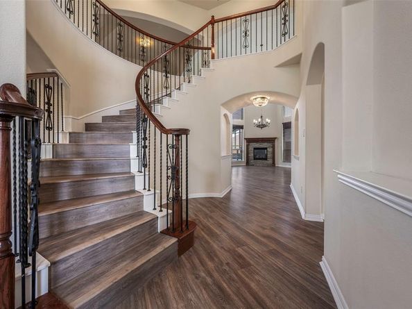 2505  Claymore Avenue , Garland Texas 75043