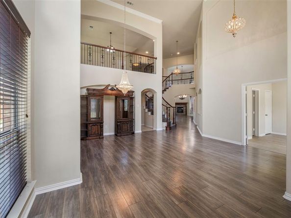 2505  Claymore Avenue , Garland Texas 75043