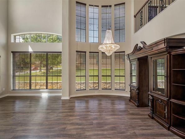 2505  Claymore Avenue , Garland Texas 75043