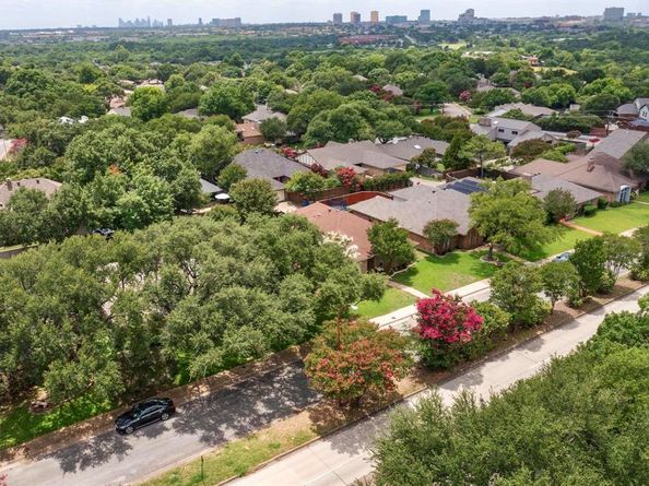 9014  Church Road , Dallas Texas 75231