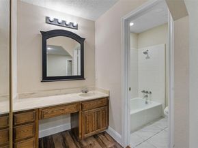 1037  Alicia Lane , Lancaster Texas 75134