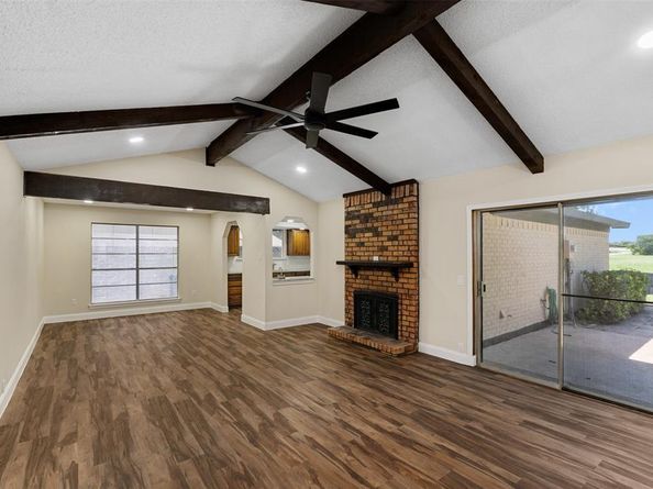 1037  Alicia Lane , Lancaster Texas 75134