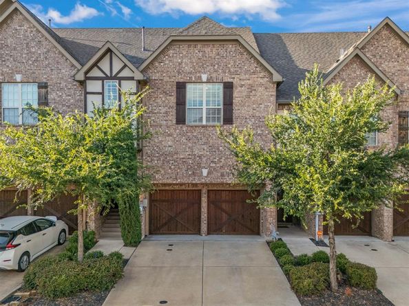 551  Hampshire Drive , Lewisville Texas 75067