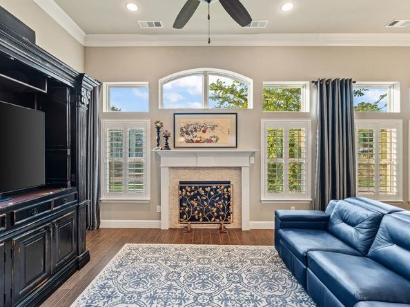 551  Hampshire Drive , Lewisville Texas 75067