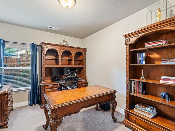 551  Hampshire Drive , Lewisville Texas 75067