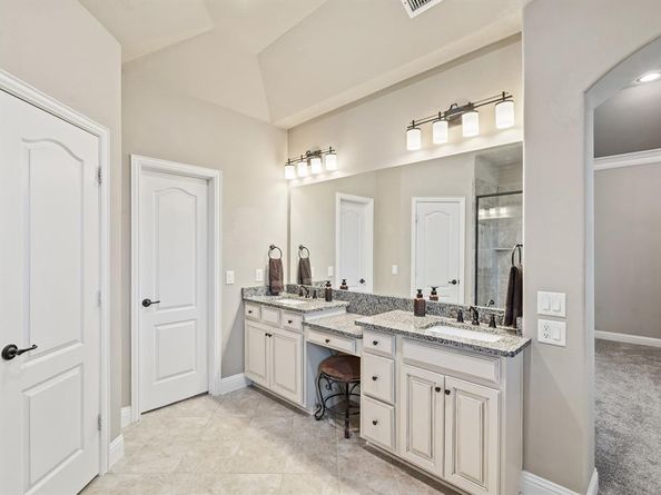 551  Hampshire Drive , Lewisville Texas 75067