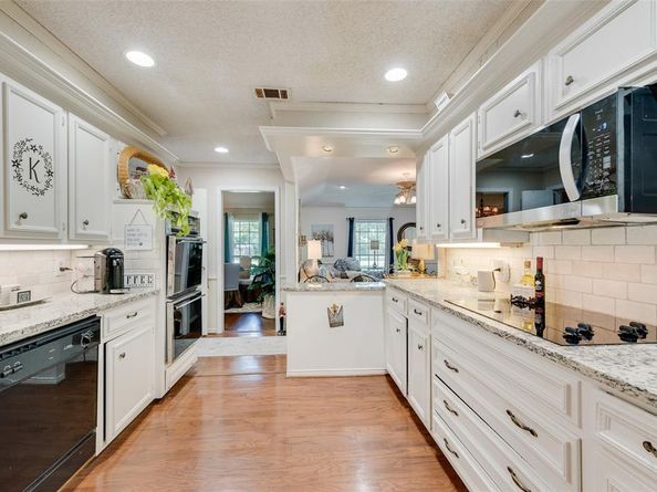 101  Greenway Street , Sunnyvale Texas 75182